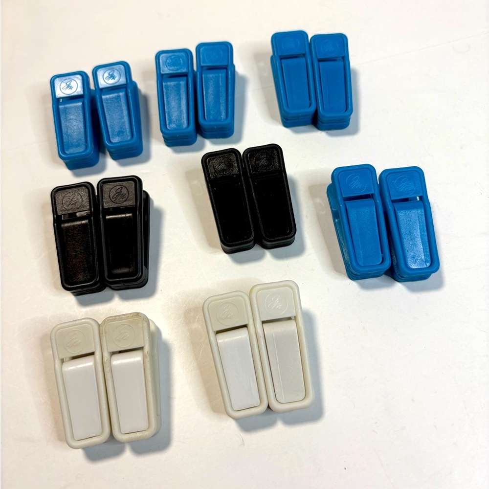 4/$25 Set of 16 Joy Mangano Hanger Clips for Flat Felt Hangers